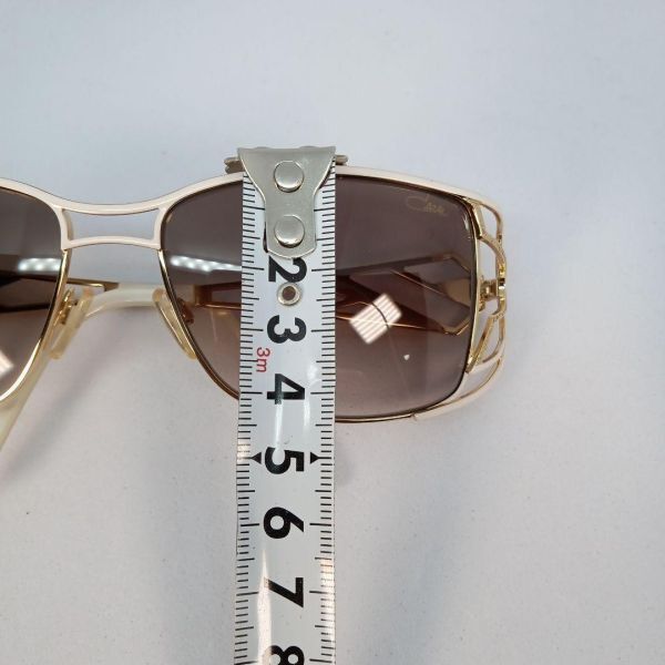 482超美品　カザール　サングラス　メガネ　眼鏡　度弱　特殊デザイン　軽量_画像3