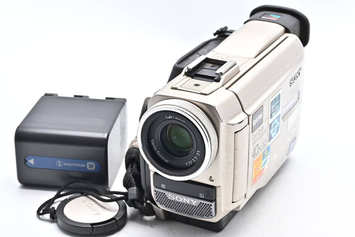 1B-139 SONY ソニー Digital Handycam DCR-TRV10 + NP-FM90 デジタルビデオカメラ_画像1