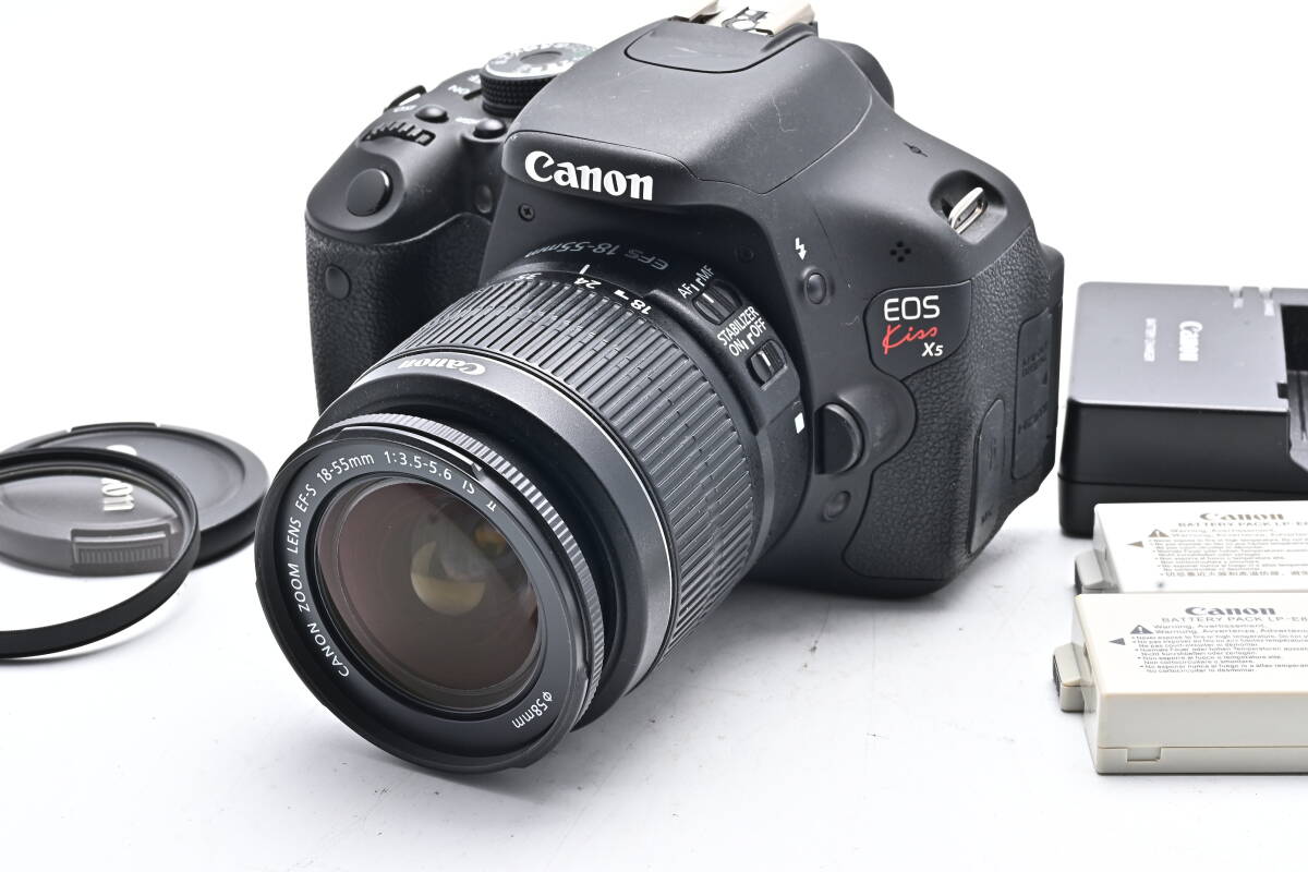1B-157 Canon キヤノン EOS Kiss X5 EF-S 18-55mm f/3.5-5.6 一眼レフデジタルカメラ_画像1