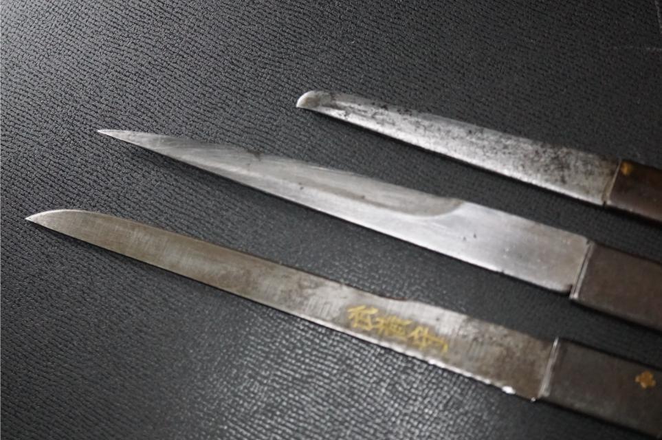 D4639 時代 刀装具 小柄 小刀 まとめて3点 (短刀用小柄 1点含む) 武具の画像2