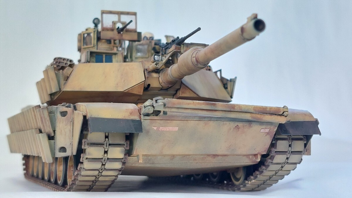 タミヤ 1/35 M1A2 SEP エイブラムス戦車TUSK Ⅱ イラク戦争 塗装完成作品の画像3