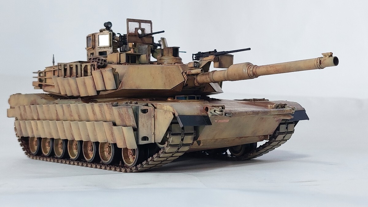 タミヤ 1/35 M1A2 SEP エイブラムス戦車TUSK Ⅱ イラク戦争 塗装完成作品の画像2