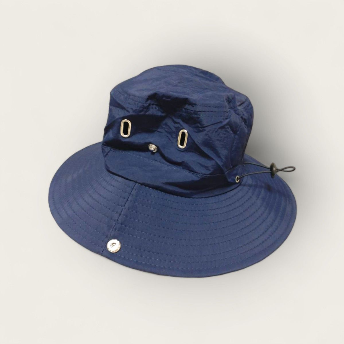 《新品、未使用品》サファリハット 帽子 撥水 UV 男女兼用 メッシュ 紐付き バケットハット  キャンプ アウトドア  ネイビー