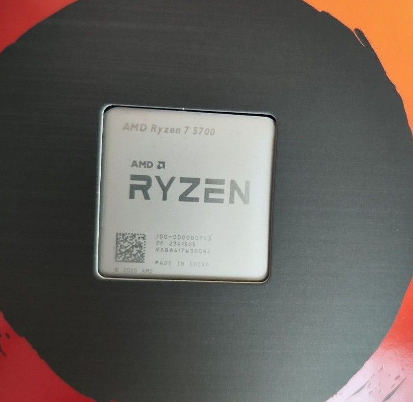 新品未開封品 AMD Ryzen 7 5700 無印 BOX 純正クーラー付き 新品未開封品 AMD Ryzen 7 5700 無印 BOX 純正クーラー付き