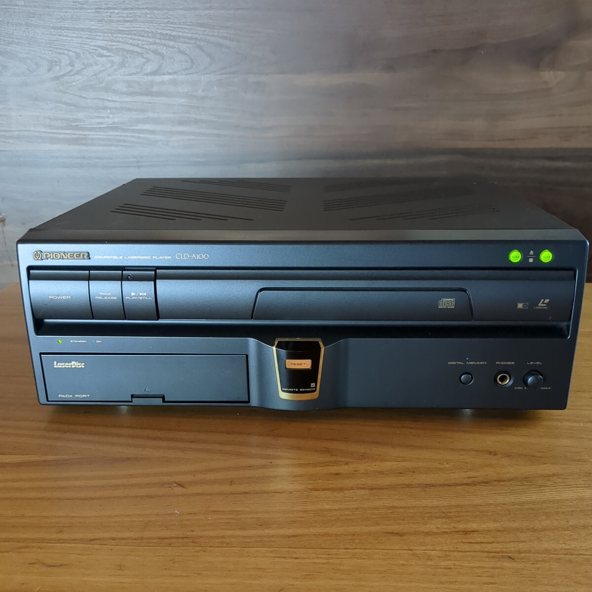 PIONEER Laser active Compatible bru laser disk player CLD-A100 LD player Pioneer Junk LD/CD player 