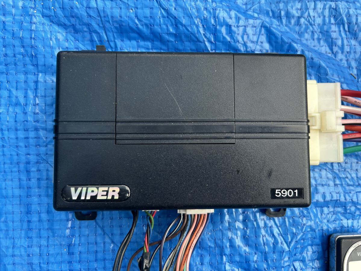 VIPER バイパー セキュリティ リモコン付き 配線1式 コネクター焼けあり 動作未確認 現状品の画像2