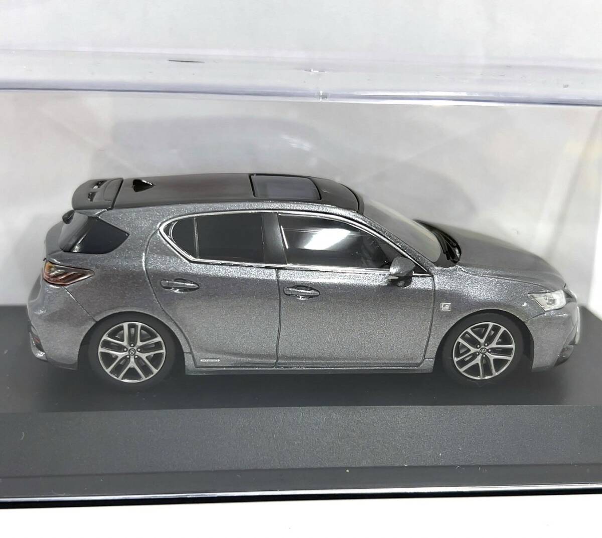 R649-W7-1621 Kyosho LEXUS Lexus CT200h 1/43 F SPORT Mercury Grey MC Black minicar toy toy ③
