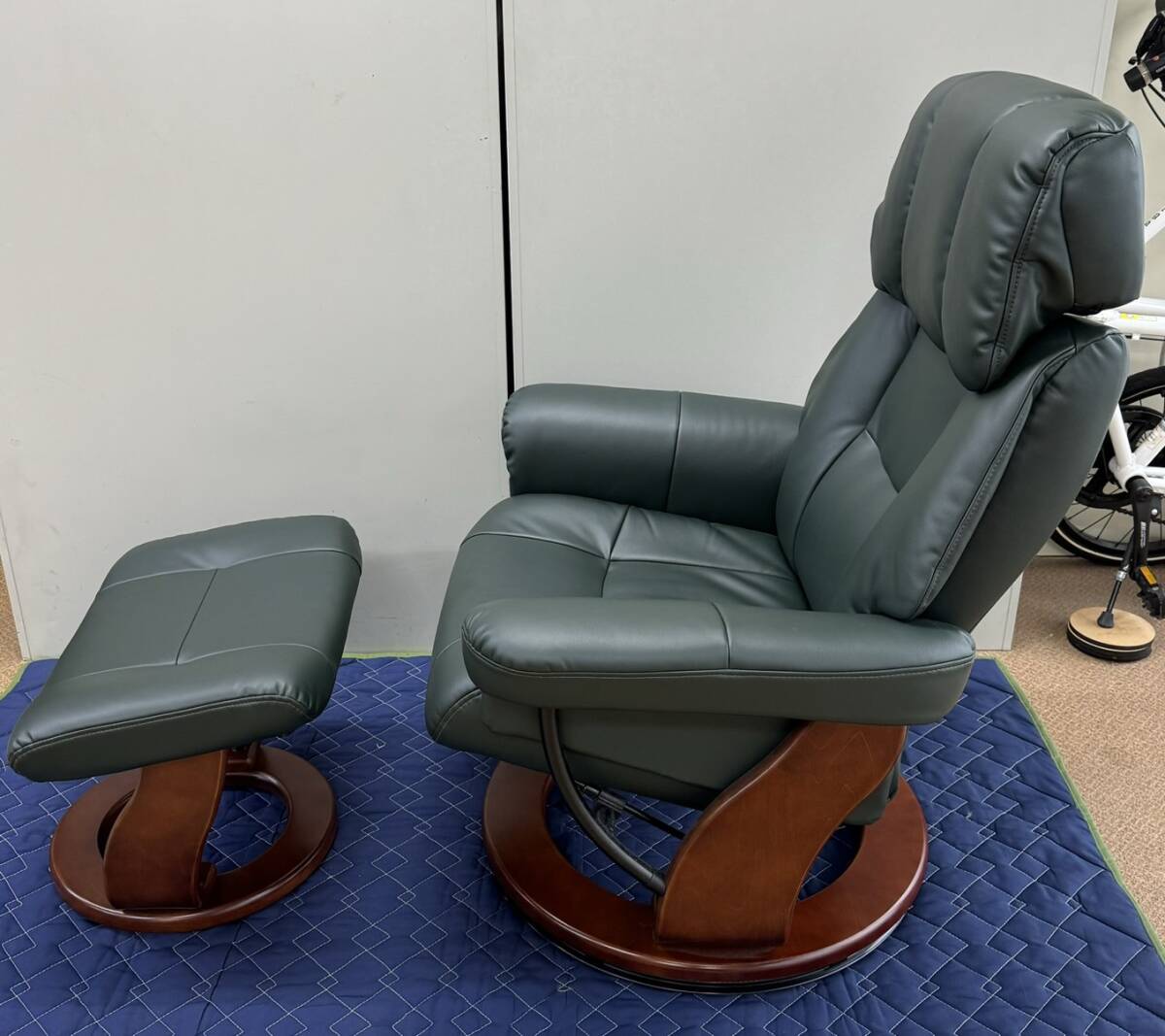 [ beautiful goods ] personal chair rotary one seater . chair ottoman attaching ②