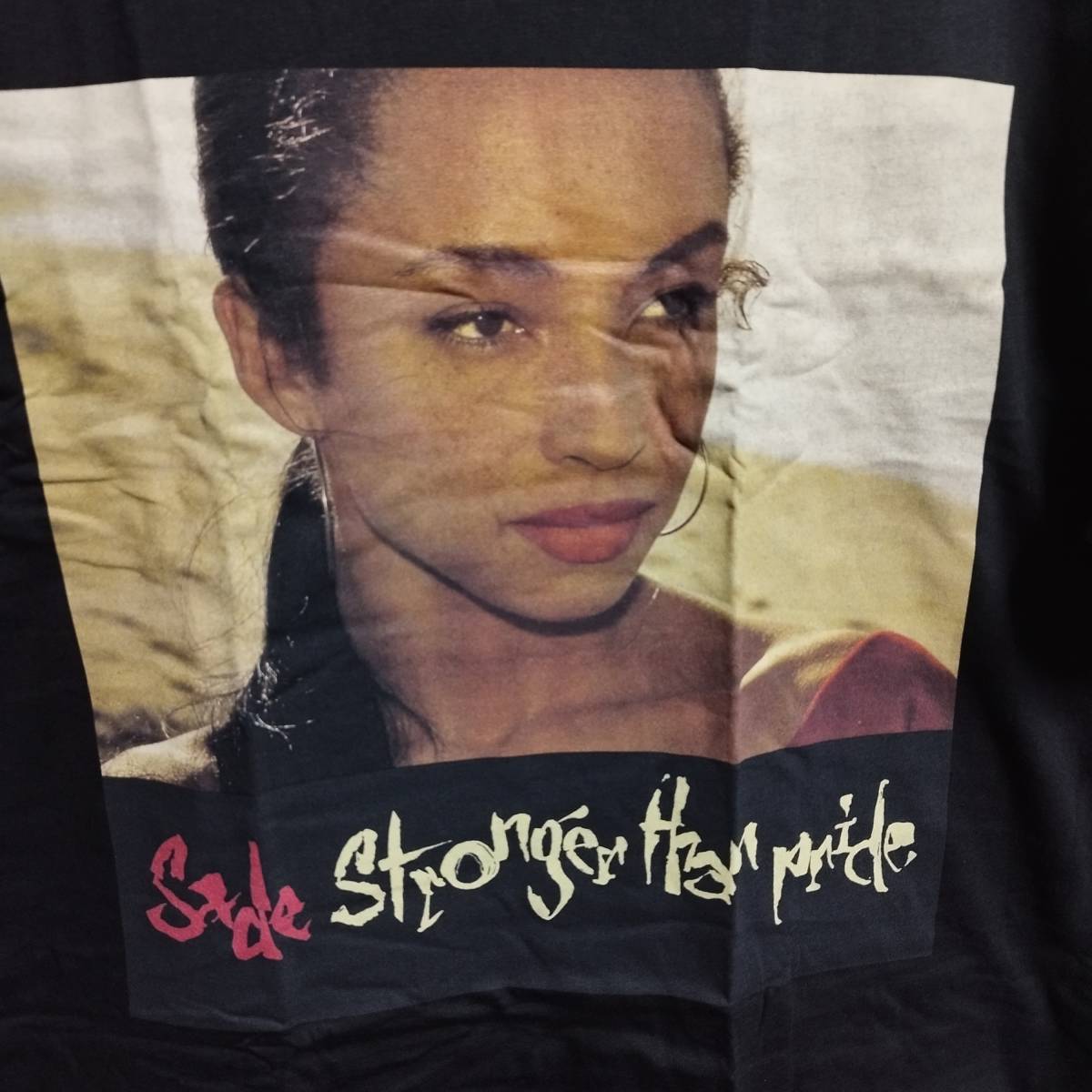 SADE シャーデー BIGプリントTシャツ【黒 Lサイズ】 名盤ジャケット『Stronger Than Pride』　バンドTシャツ ◆検)80s Vintage_画像2