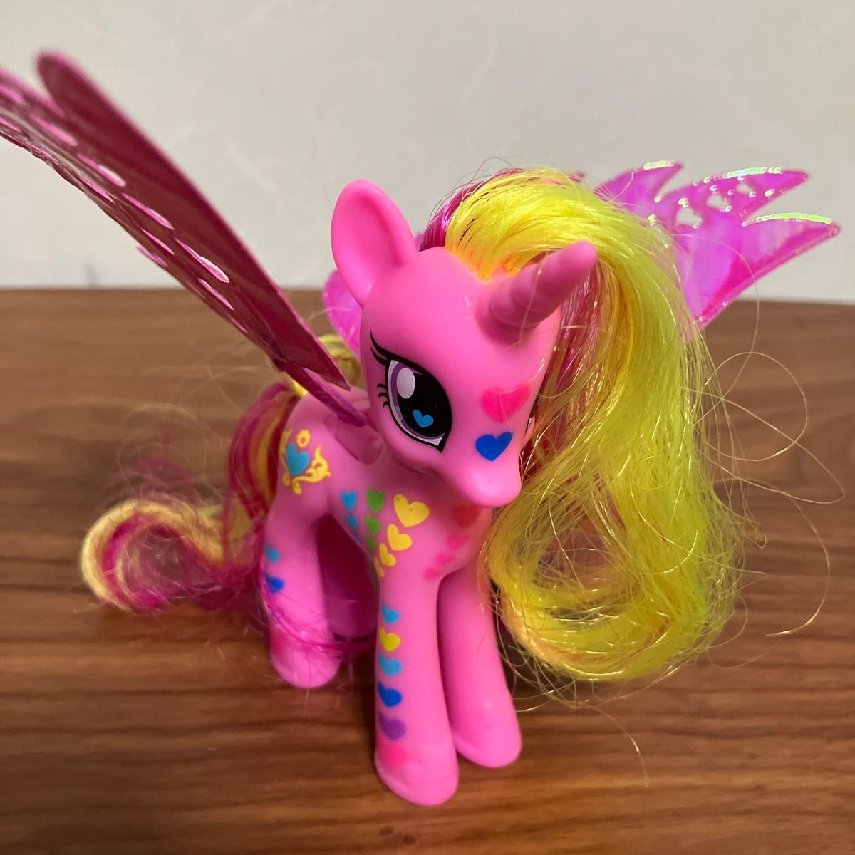 マイリトルポニー  HASBRO FANTASTIC FLUTTERS PRINCESS CADANCE