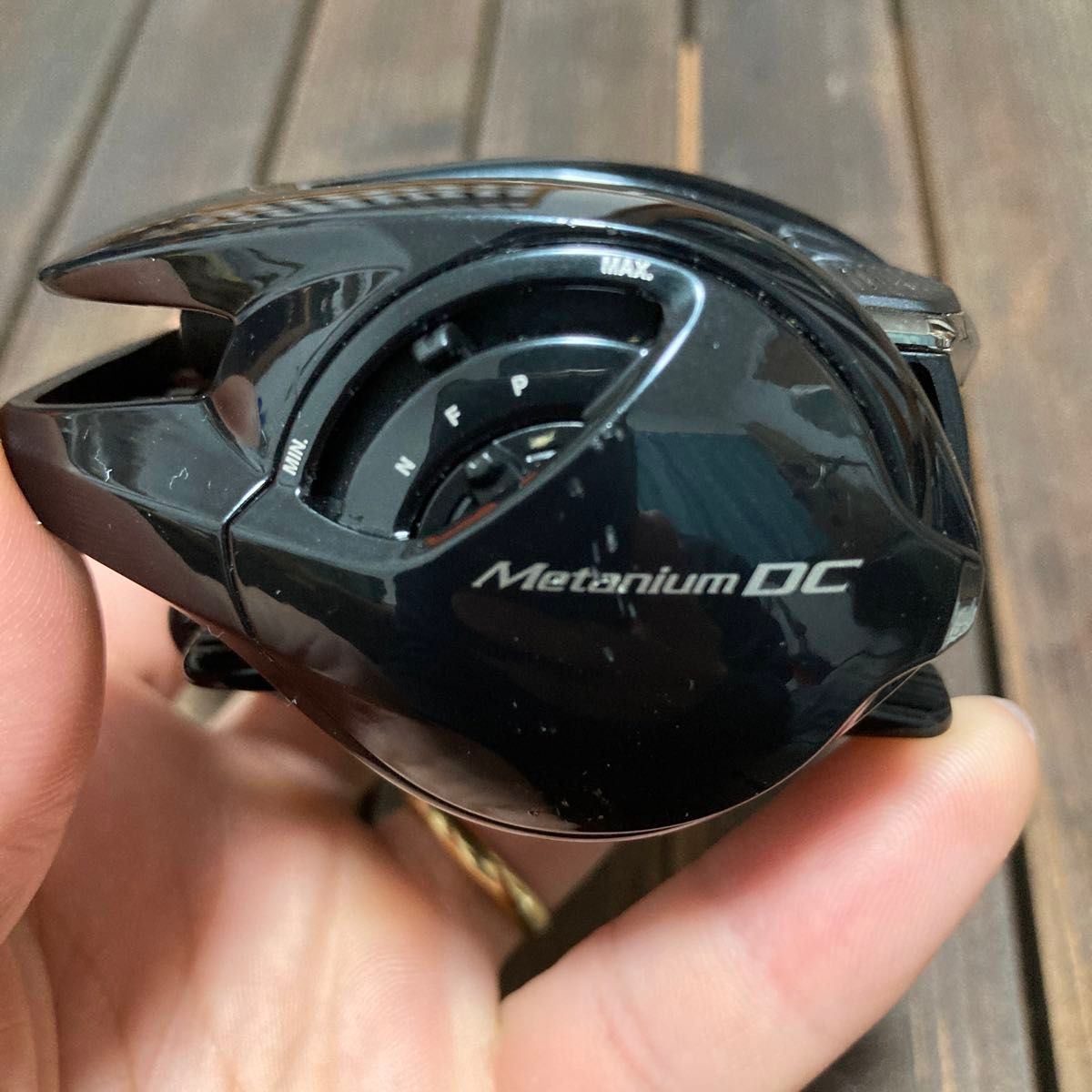 本日限定価格 24 メタニウム DC 70 XG 右ハンドル SHIMANO 本日限定価格 24 メタニウム DC 70 XG 右ハンドル SHIMANO