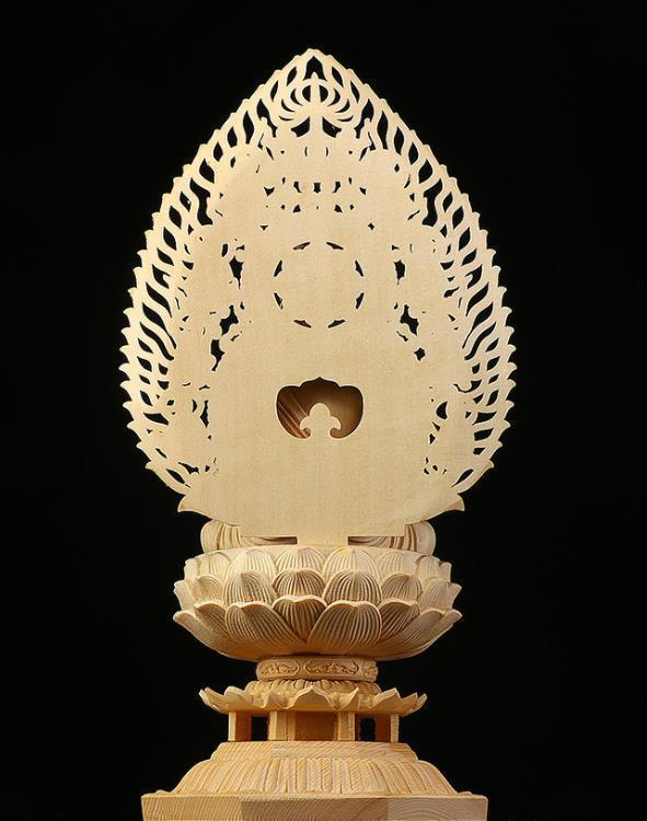 仏教美術 精密彫刻 仏像 手彫り 木彫仏像 大日如来座像 高さ約28cm の画像2