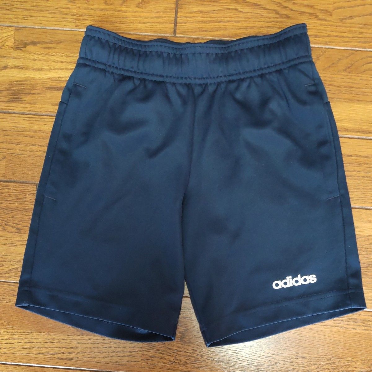 130cm  ショートパンツ 男の子 ボーイズ adidas アディダス スポーツ 短パン 夏ズボン ネイビー