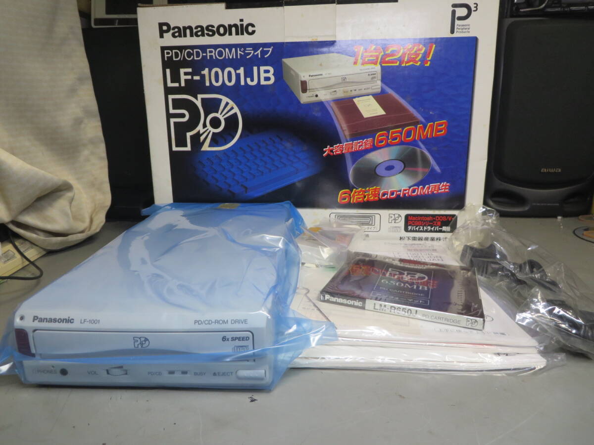 Panasonic PD/CD-ROM Drive LF-1001JB не использовался новый товар 