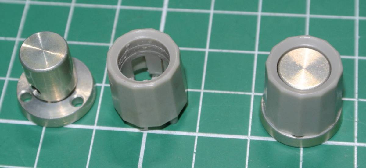 ヤフオク 2個セット ロシア軍用 ハイエンド ツマミノブ 16mm 3mm穴 傷汚れ有り ham_画像1