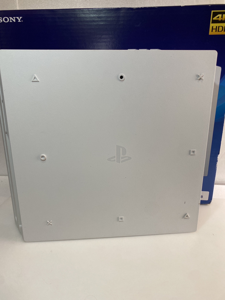 【 1円スタート】PlayStation 4 Pro★CUH-7200B 1TB★グレイシャーホワイト 本体★売切り プレステ４_画像3