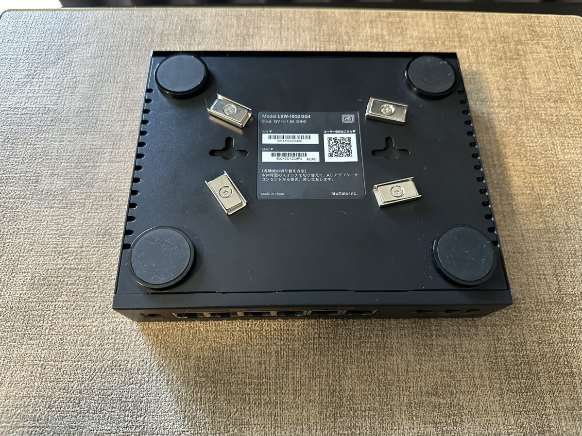 【中古】BUFFALO LXW-10G2/2G4 10Gbps対応スイッチングハブ_画像4