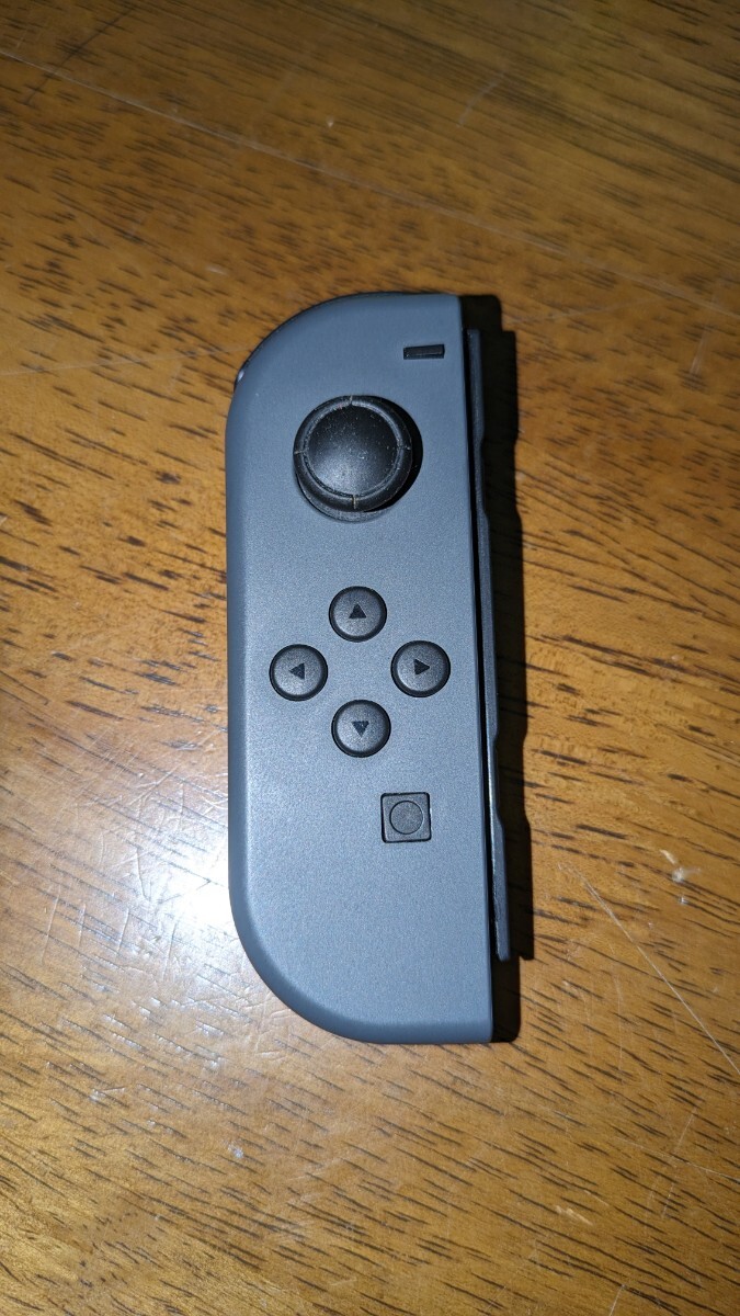 任天堂 Nintendo Switch ジョイコンJoy-Con グレー アクセサリー 左 L 中古品 ジョイコン_画像2