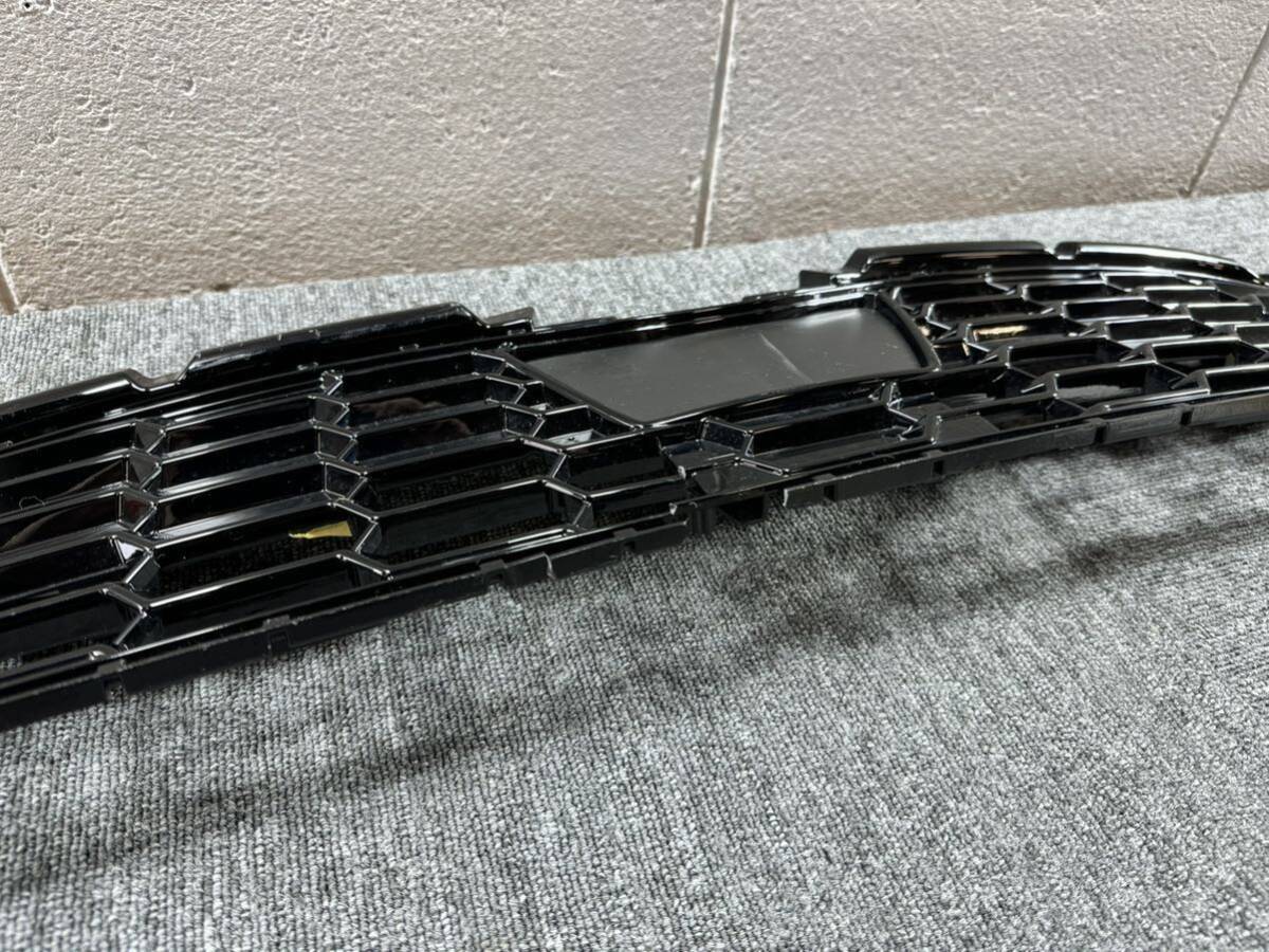 R60501 ヤリス クロス GRスポーツ MXPB10 純正 グリル ブラック R60501 ヤリス クロス GRスポーツ MXPB10 純正 グリル ブラック