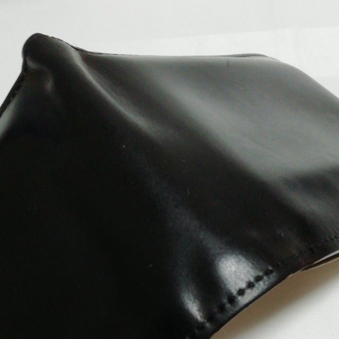キプリス オイルシェルコードバン&フレンチレザー二つ折り財布 黒