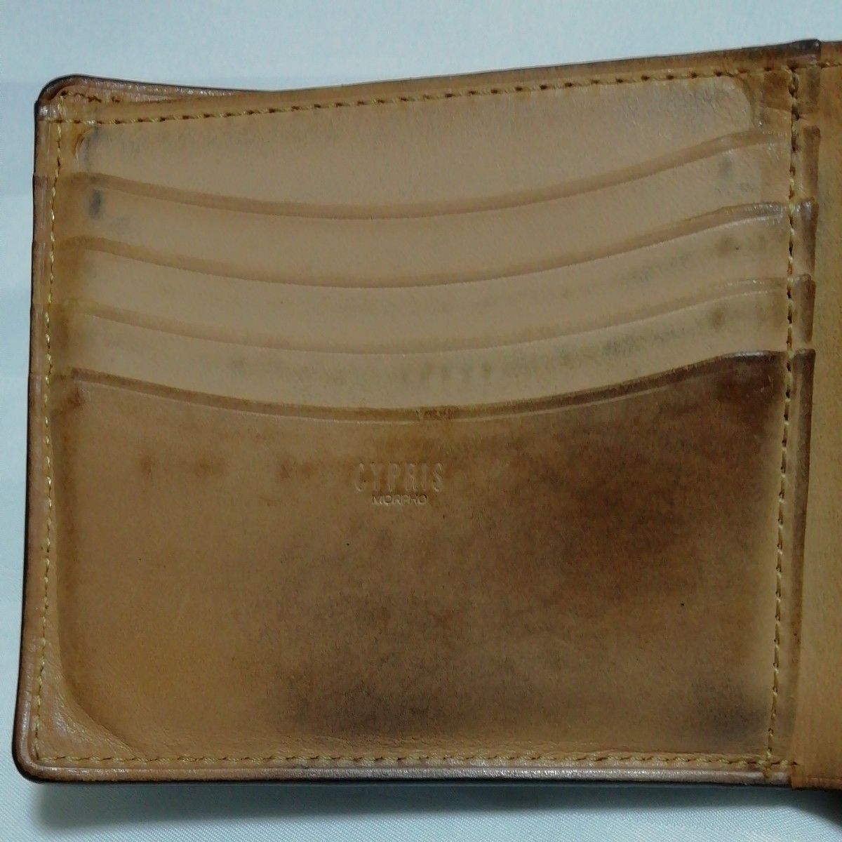 キプリス オイルシェルコードバン&フレンチレザー二つ折り財布 黒