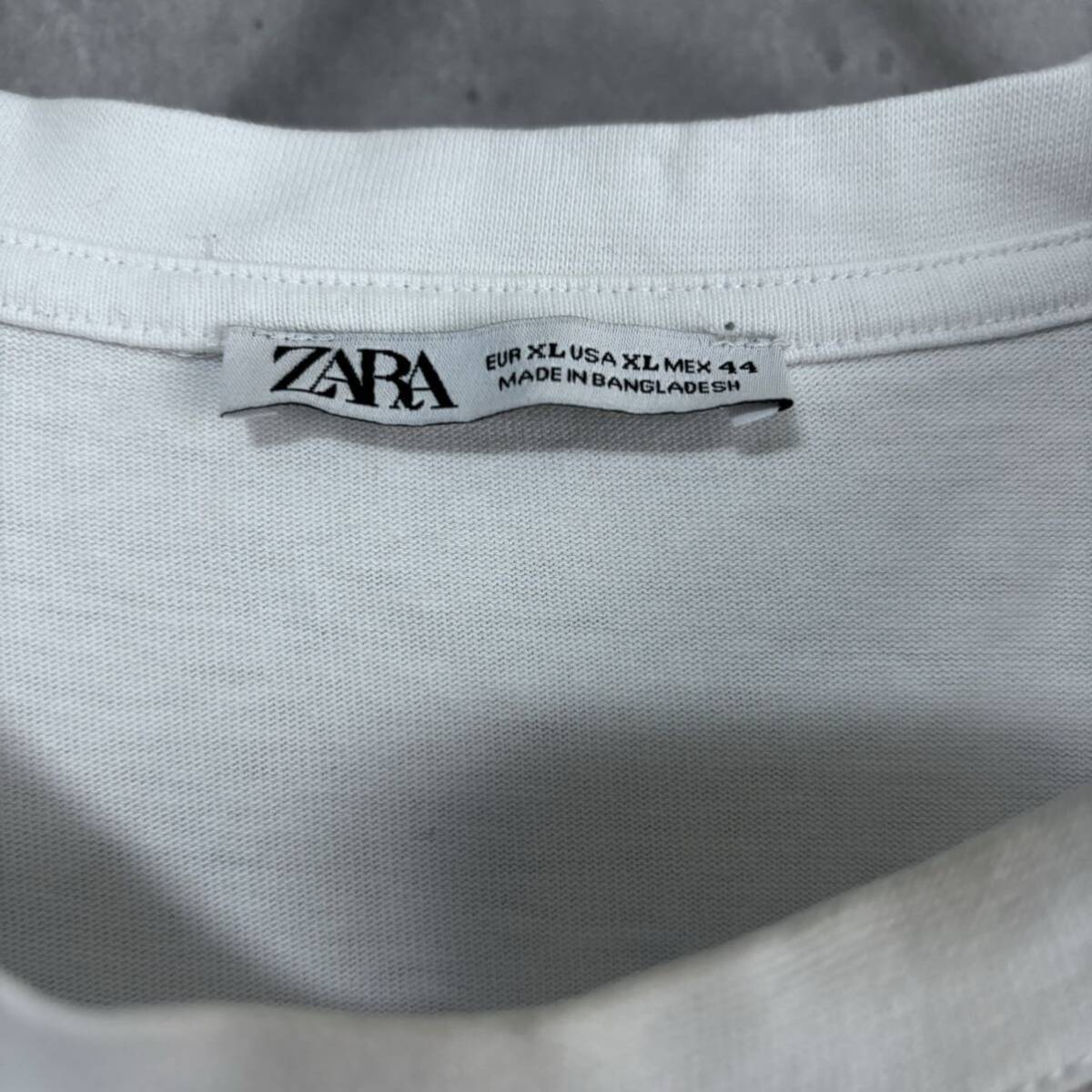 ザラ　ZARA Tシャツ　XL 白