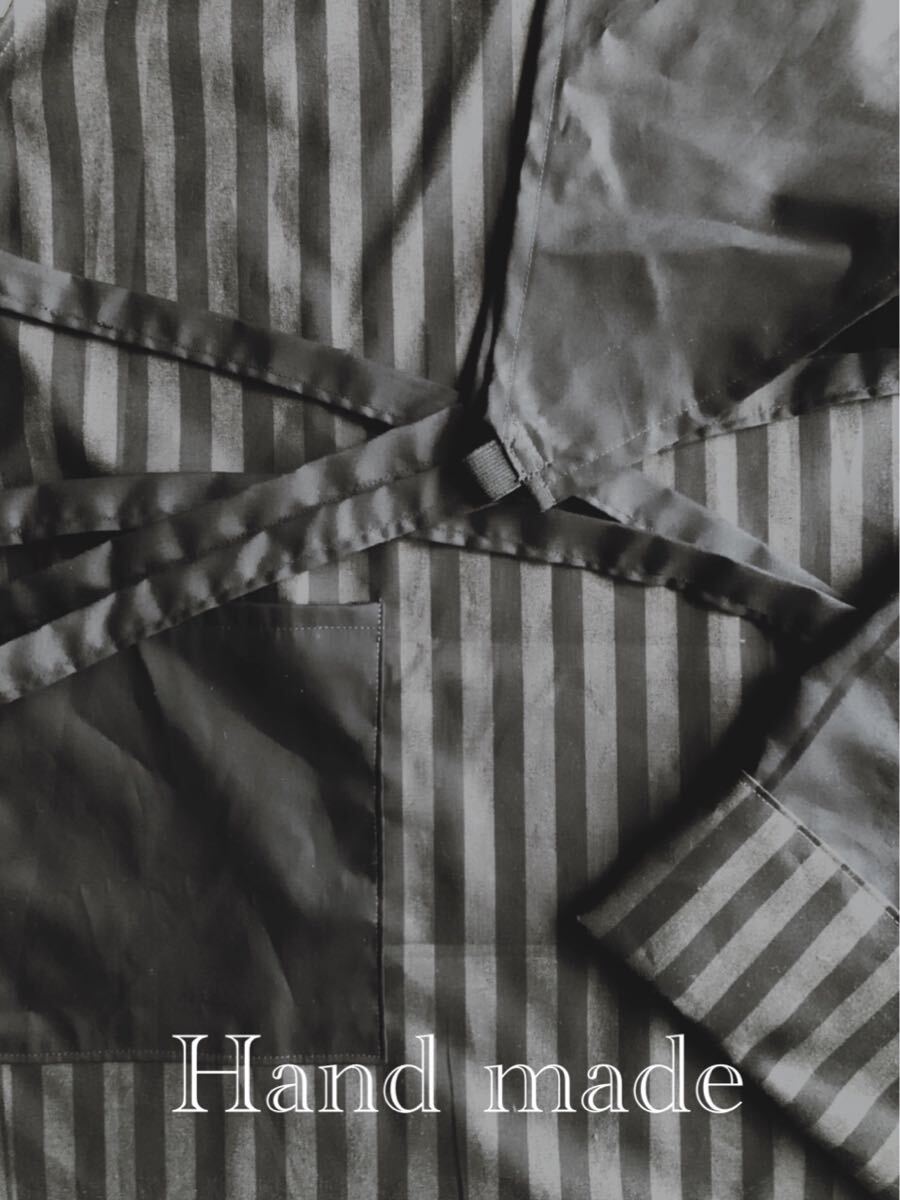 ハンドメイド　ストライプ柄　エプロン三角巾巾着3点子供用キッ黒＆グレー150_画像2