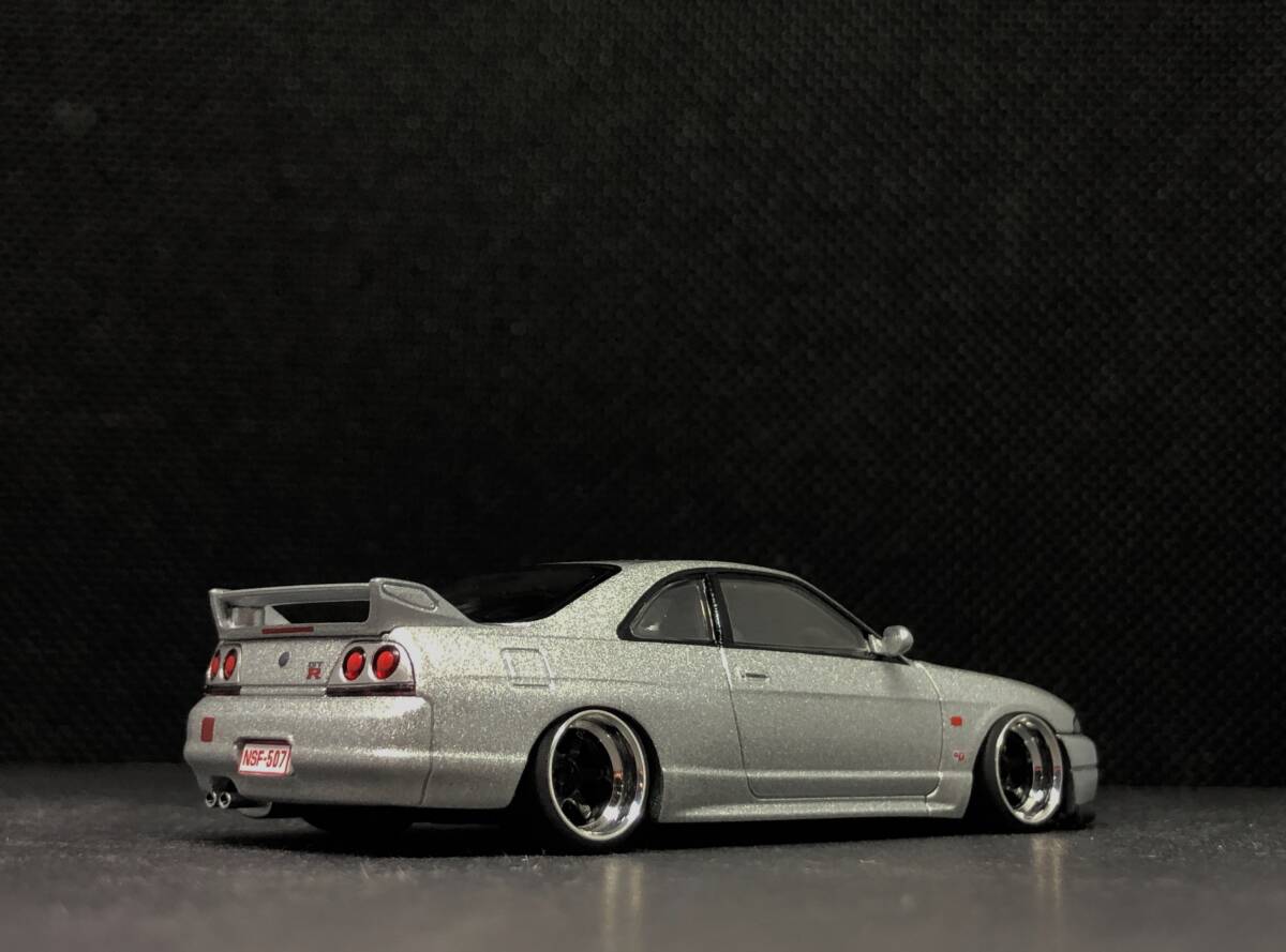 トミカリミテッドヴィンテージ 1/64 日産 スカイライン GT-R ニュルブクリンク タイムアタック車 改 深リム R33 TE37_画像3