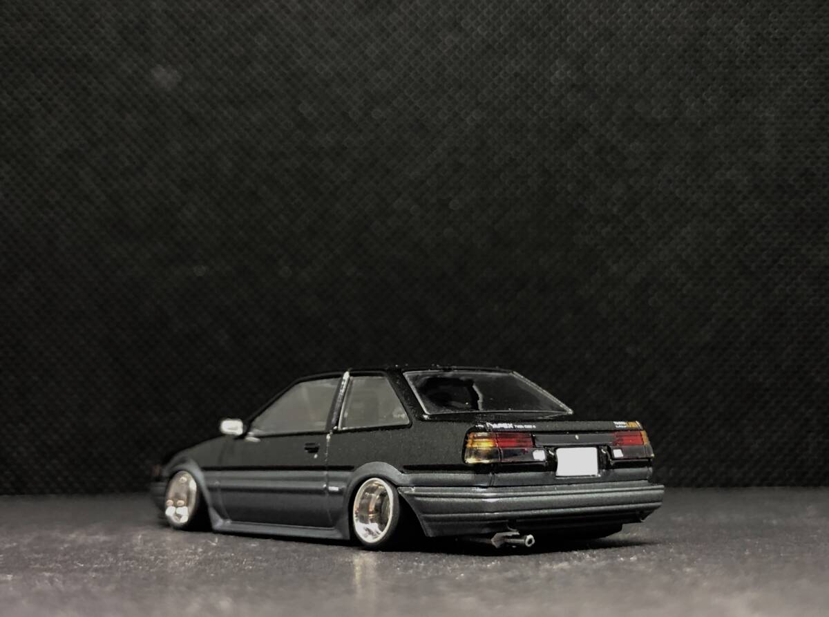 トミカリミテッドヴィンテージ 1/64 トヨタ カローラ レビン 2ドア GT-APEX (85年式) 改 深リム AE86 SSR-MkⅡ_画像2