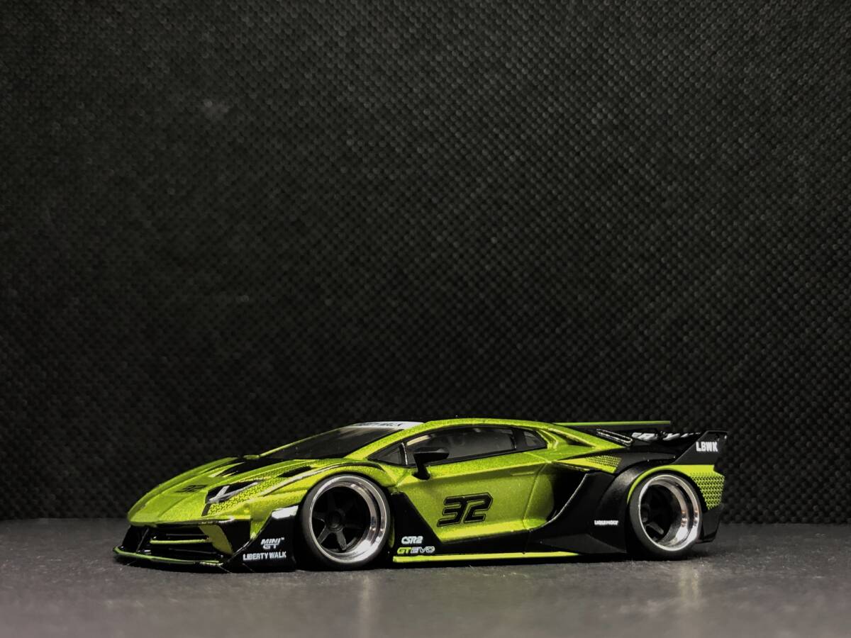 TSMモデル 1/64 LB-Silhouette WORKS Lamborghini Aventador GT EVO Lime LHD 改 深リム MINI GTの画像1