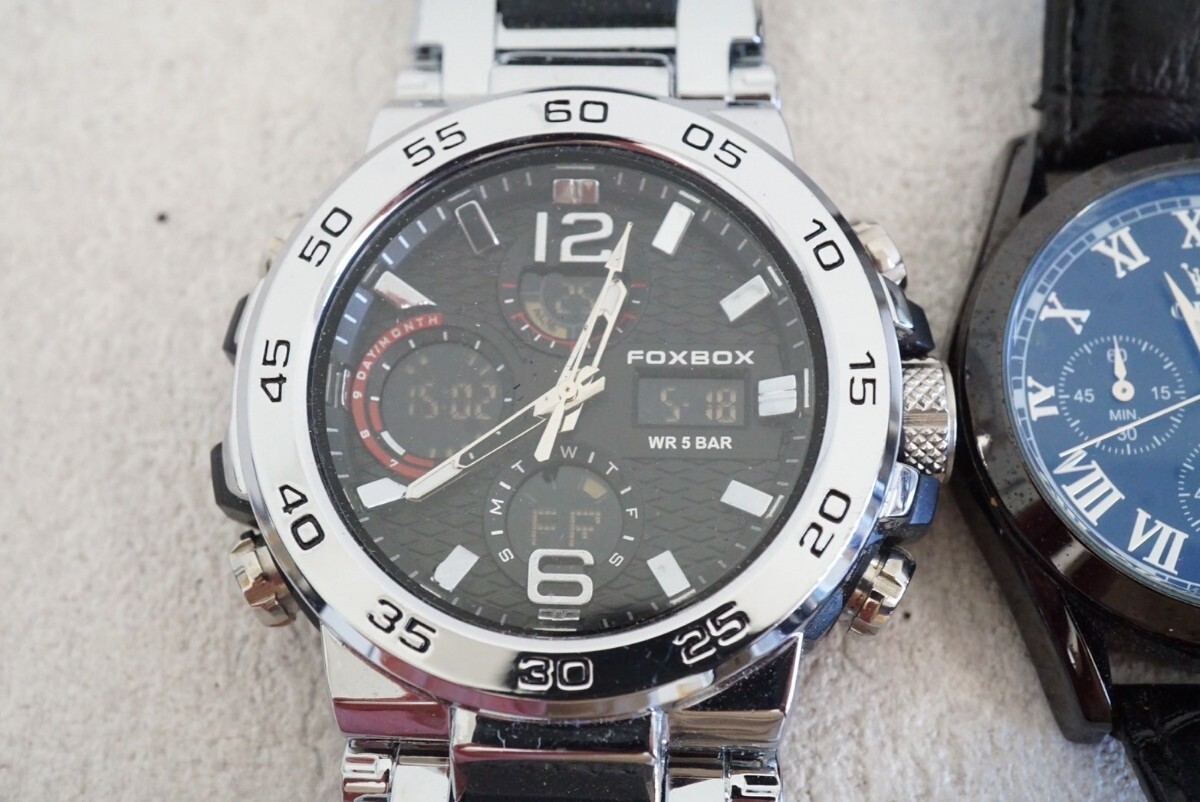 F1332 クロノグラフ メンズ レディース 腕時計 5点セット アクセサリー クォーツ 大量 まとめて おまとめ まとめ売り 不動品_画像2