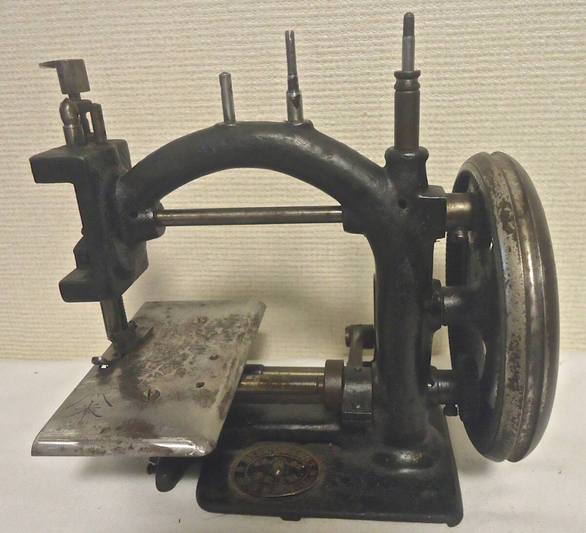  hand turning sewing machine manually operated hand sewing machine 