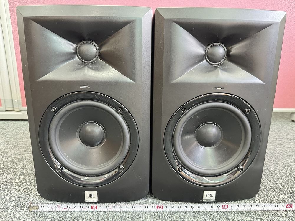 ◎JBL　2-Way　パワード・モニター・スピーカー　LSR305　ペア　中古品　初期動作確認済　1円スタート　S32685_画像6