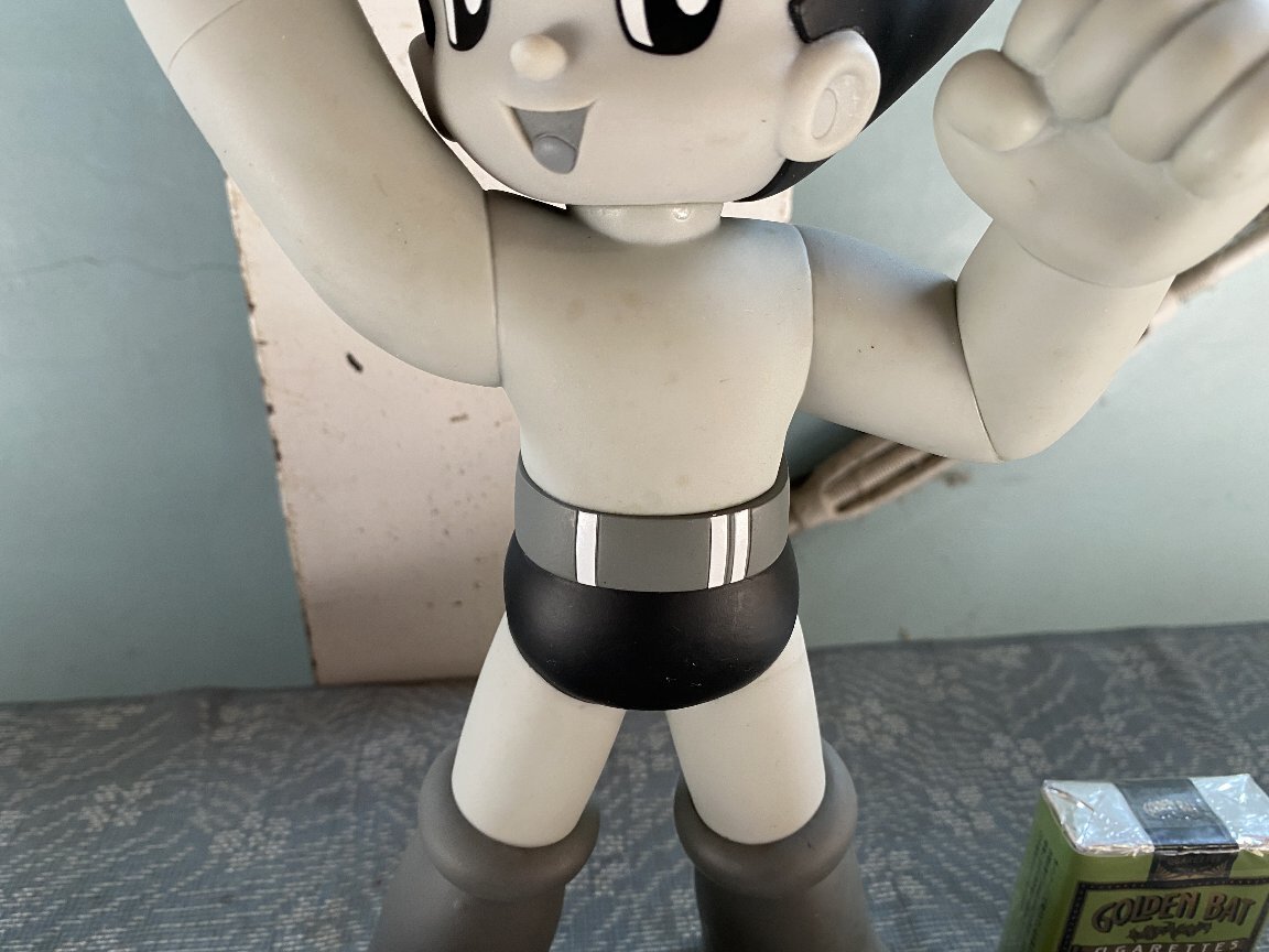 鉄腕アトム モノクロ 31.5cm ハイグレードフィギュア ソフビ人形▼昭和レトロの画像3