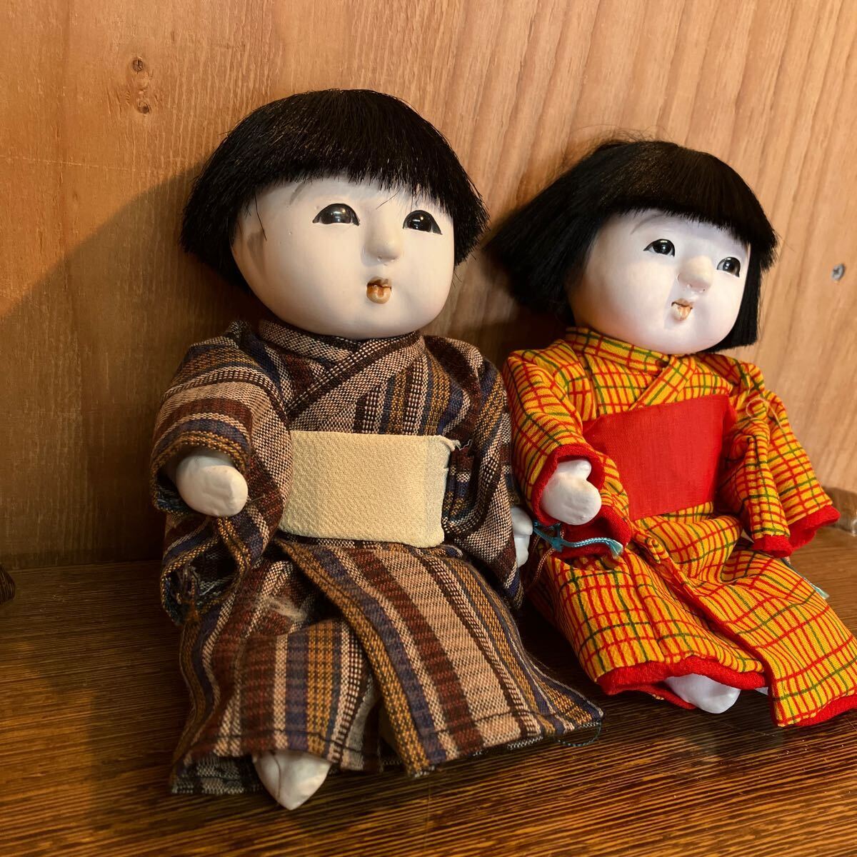日本人形 女の子 男の子 手縫い衣装 陶器製 アンティーク サイズ高さ19.5cm _画像3