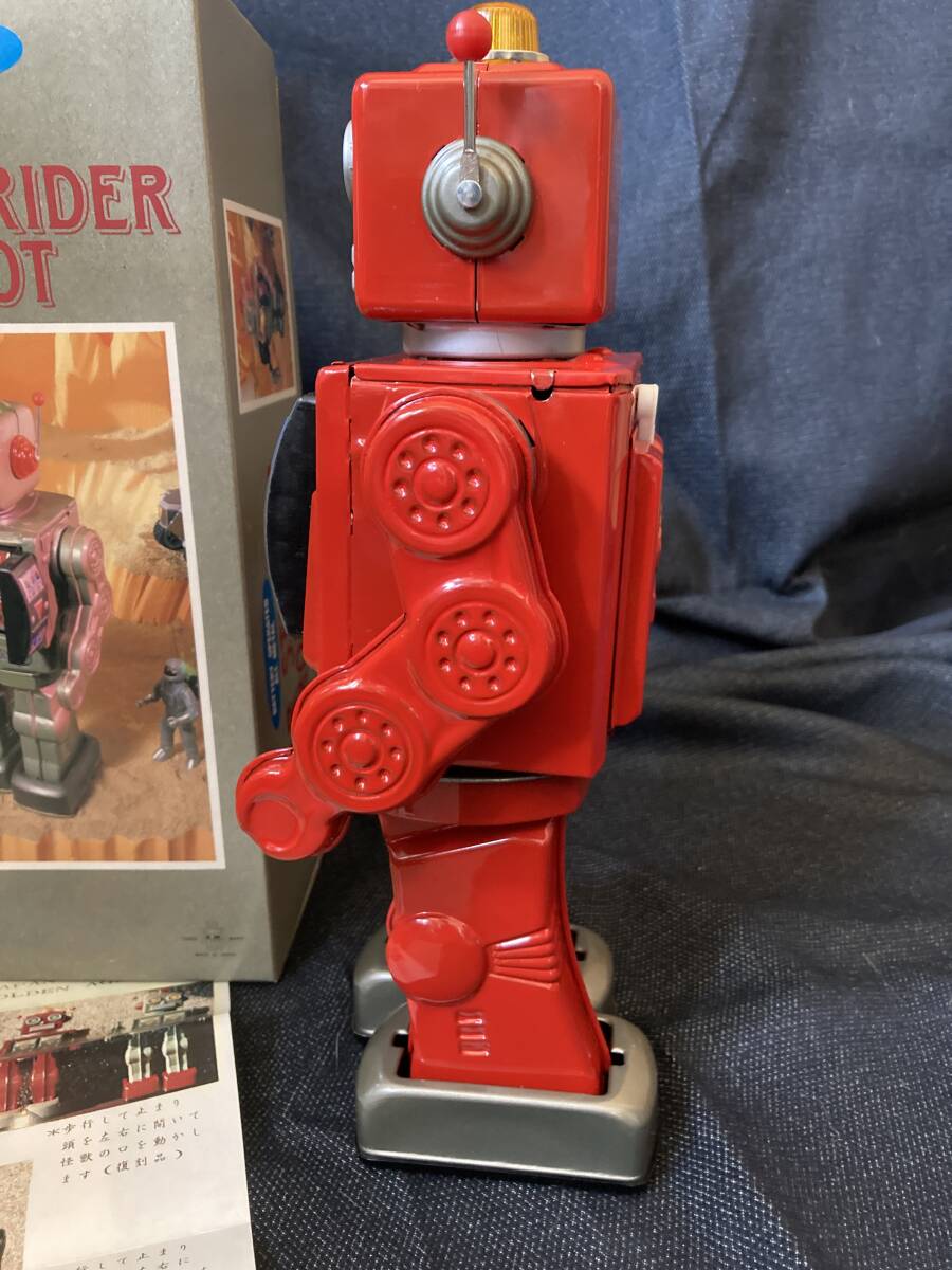 おしゃべりロボット おしゃべりしながらはしります ヨネザワ おしゃべりロボット おしゃべりしながらはしります ヨネザワ
