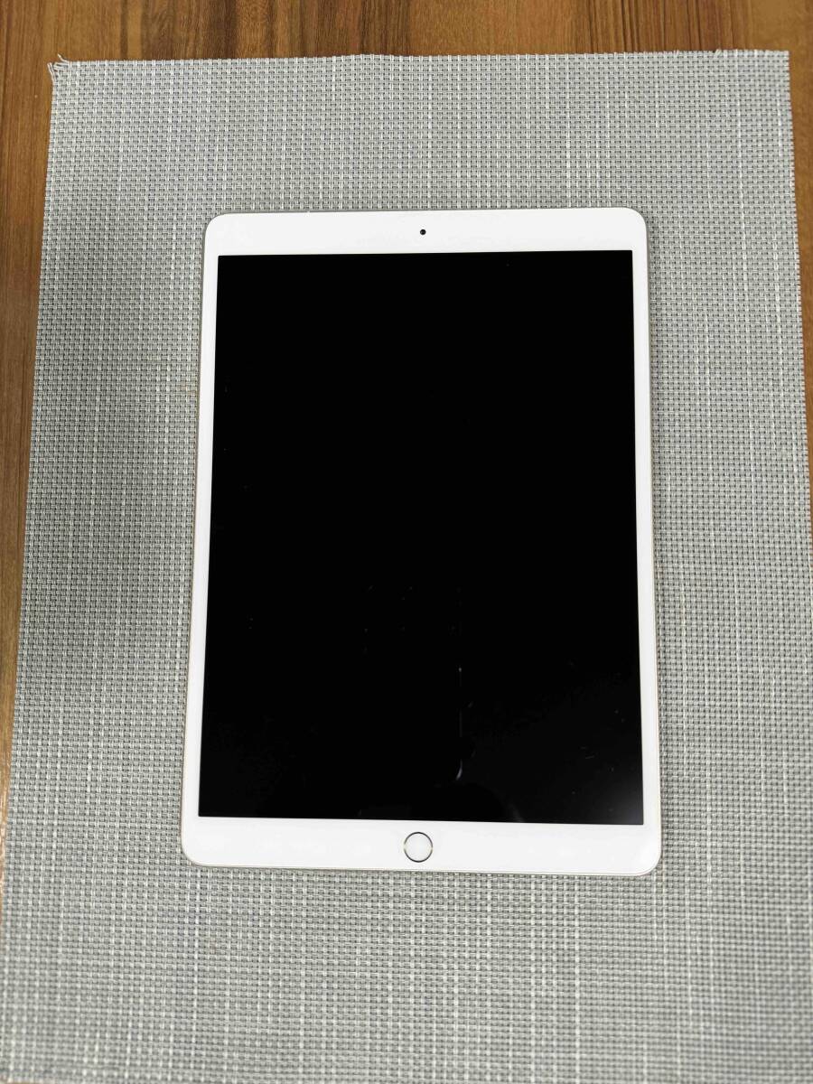 iPad Pro 10.5インチ Wi-Fi + Cellular 64GB ゴールド SIMフリー MQF12J/A_画像3