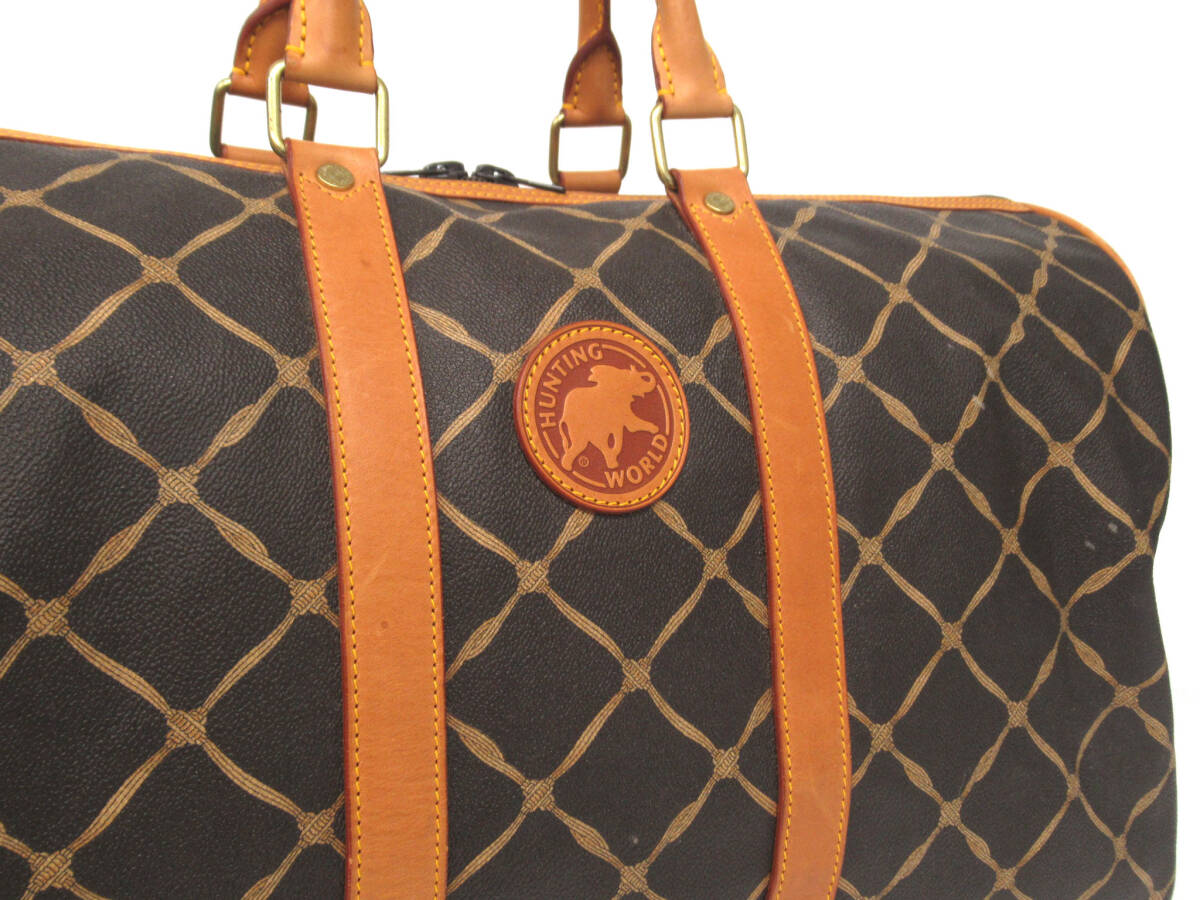 17636 美品 HUNTING WORLD ハンディングワールド 仔像ロゴ 革パッチ チェック柄 PVC×レザー ボストンバッグ トラベル 旅行鞄 茶×キャメルの画像2
