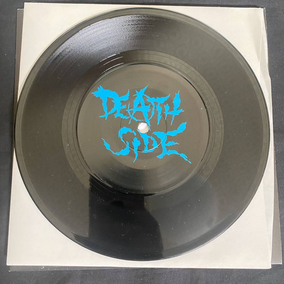 DEATH SIDE 「THE WILL NEVER DIE」 Devour2 BSR-010 国内盤 1994年 デスサイド インサート付き レコード EP_画像4