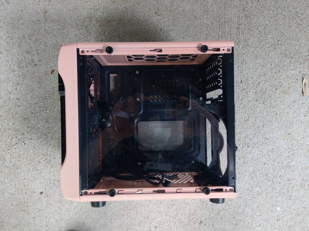 pccase01-w マイクロATX用超小型PCケース　ピンク色にリペイント　その２_画像5
