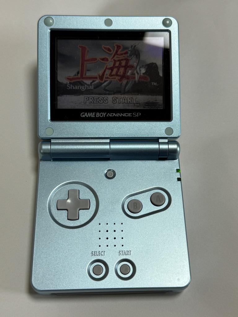 美品 任天堂 Nintendo GAME BOY ADVANCE SP ゲームボーイアドバンスSP パールブルー 2台セット ソフト3種ぷよぷよ パワプロ 上海 ケーブル_画像2