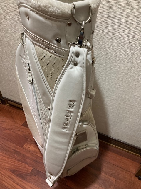 中古キャディーバック  23区 GOLF カートバッグ ホワイト フード付属の画像4