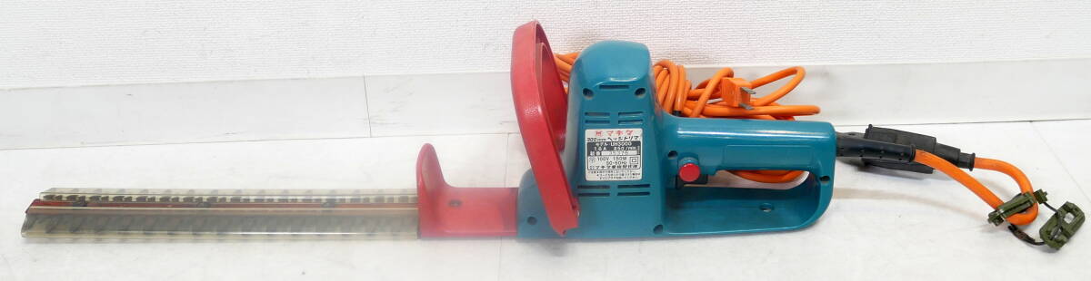 ▲(R604-B313)makita マキタ UH3000 300mmヘッジトリマ 電動工具 芝刈_画像2