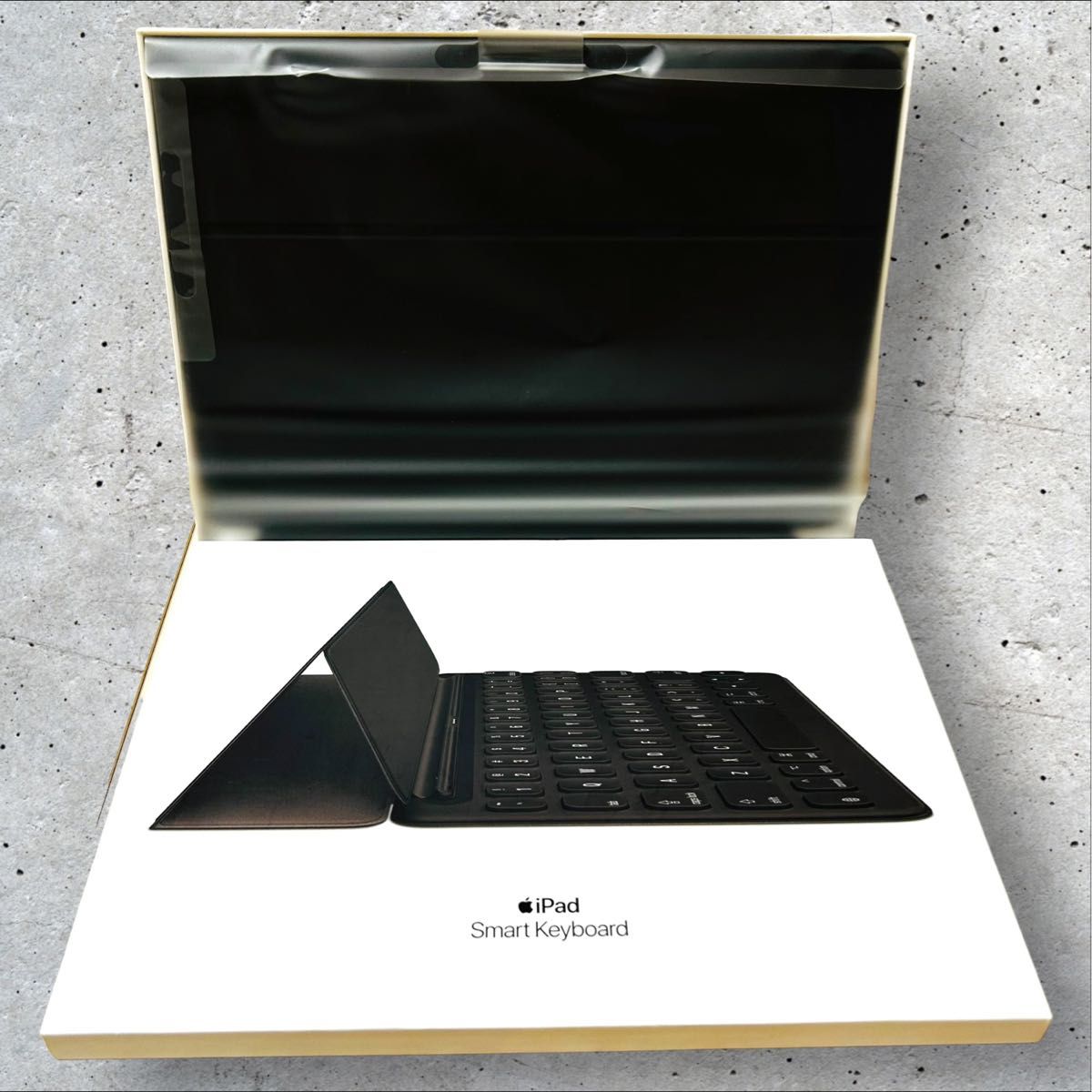 【新品未使用】Apple IPad Smart keyboardMX3L2J/A