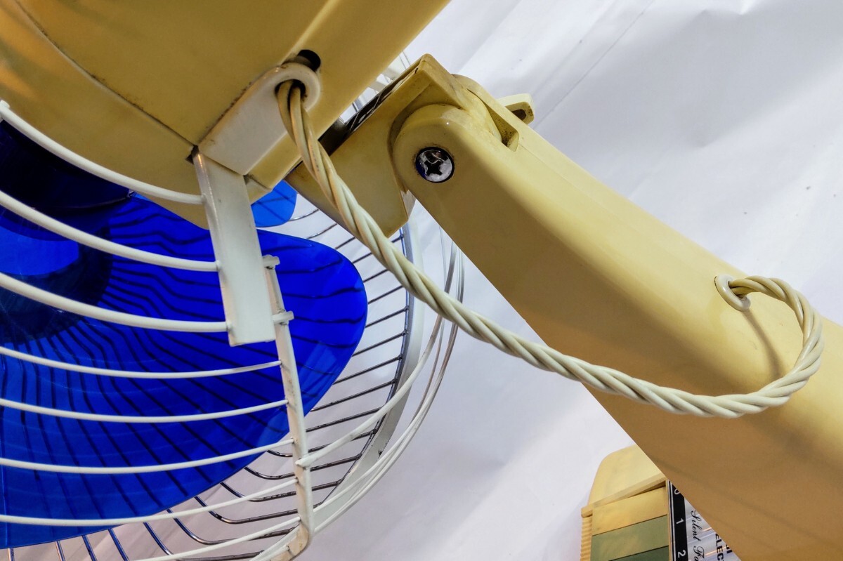 富士電機 サイレントファン 30cm 高級卓上扇 JF306 羽根ブルー 扇風機 昭和 レトロ レトロ扇風機 当時物 FUJIの画像8