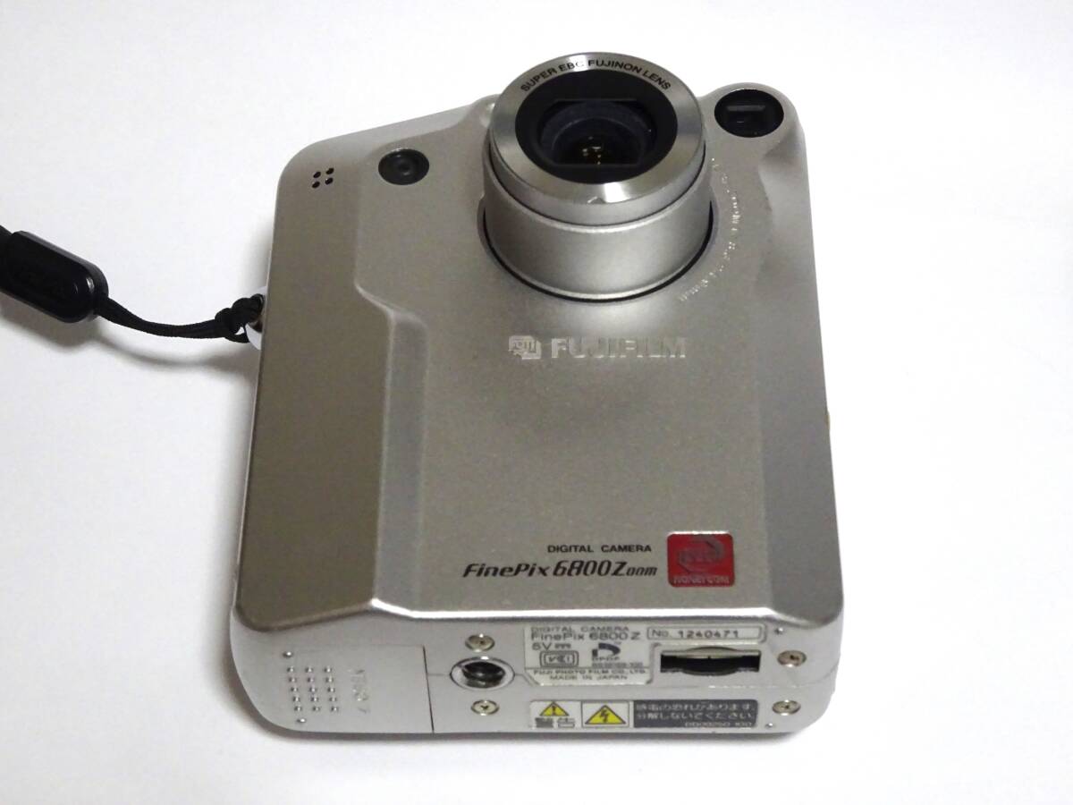 富士フィルム FinePix 1700Z, FinePix 6800Z, FinePix F601 ジャンク品3台まとめての画像7