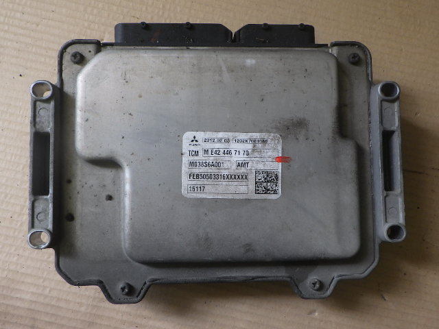 r3102-36 ★ 三菱 ふそう ブルーテックキャンター コントロール ユニット MT ME427170 H24年 SKG-FEB50 60-13_画像3