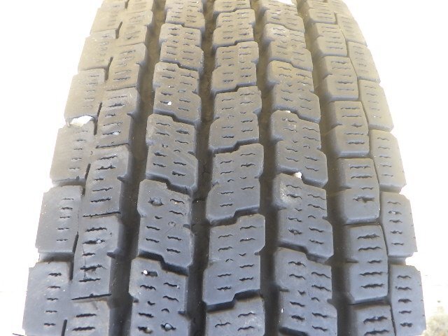 r5112-135 * 205/85R16 117/115L used studdless tires Yokohama iceGUARD iG91 2-0 truck tire 