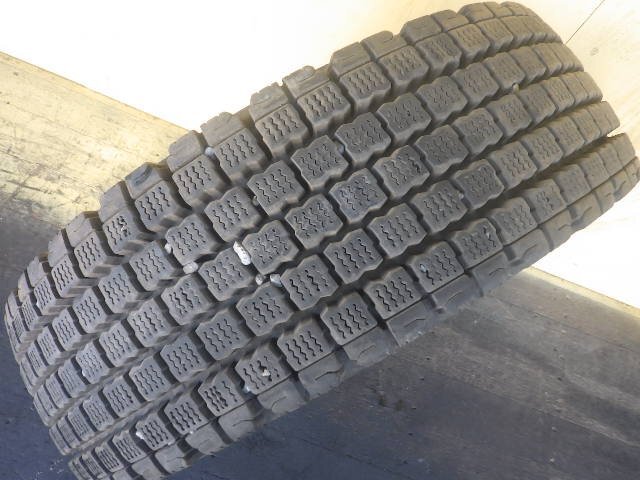 r5115-192 * 265/70R19.5 140/138J studdless tires Bridgestone W911 22 year manufacture 1-0 truck wheel ISO tire 