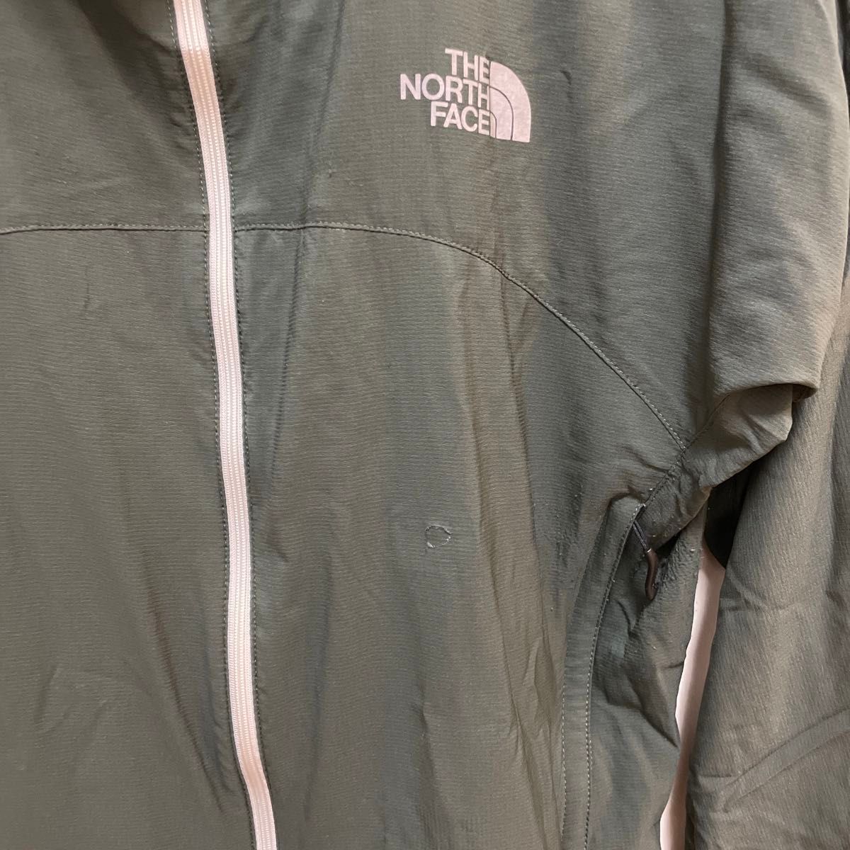 ノースフェイス　メンズ　THE NORTH FACE パーカー　ダークグリーン　 ナイロンジャケット